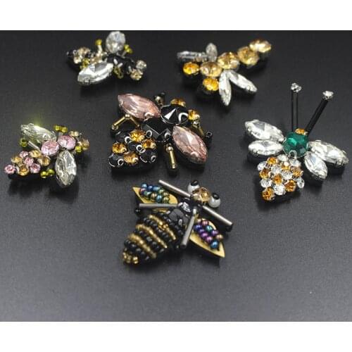 3D hand beaded rhinestone bee cloth patch stickers accessories ladies winter sweater coat decorative accessories decals tend