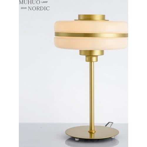 Post modern white ball glass lamp Nordic minimalist creative fashion personality warm bedroom decoration bedside table lamp