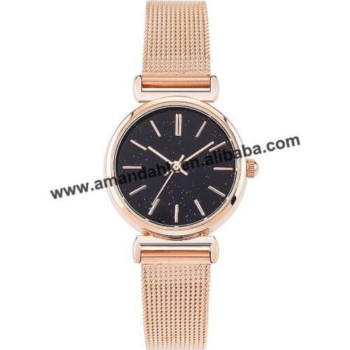 Wholesale Gold Fashion Design Ladies Watch Hot Style Quartz Watches Woman Leather Dress Rhinestone Women Dress Wristwatches