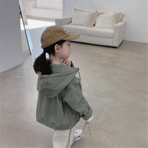 Boys' and girls' Korean childrens clothing spring and autumn hooded casual windbreaker childrens windproof hip coat