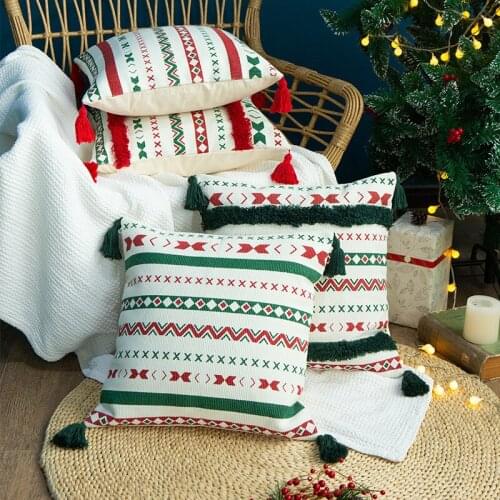 Pillow Covers Merry Christmas Decorative Couch Pillow Cases Cotton Square Cushion Pillow Covers with Tassel for Sofa Couch Bed