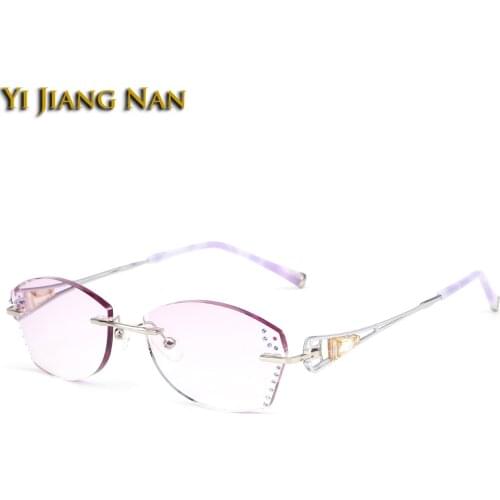 Yi Jiang Nan Women's Shoes