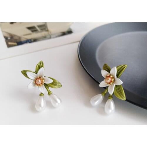 Fresh Camellia Earrings Personality Aesthetic Earrings Temperament Pearl Tassel Earrings Ladies Jewelry Accessories