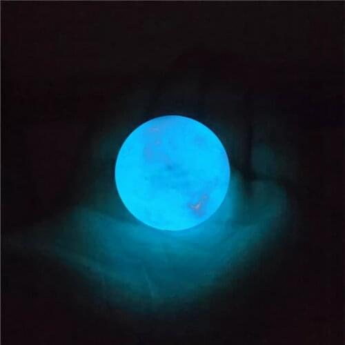 Blue Luminous Quartz Crystal Stone Round Sphere Ball Glow In The Dark Stone Home Desktop Magical Stone Edelstenen Natuurlijke