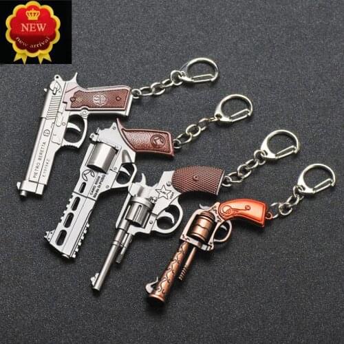 2019New Hot Car Key Signal Revolver Weapon Model Key Chain Car hanging Jewelry Hanging Bag Accessories Key Rings Keychain Car