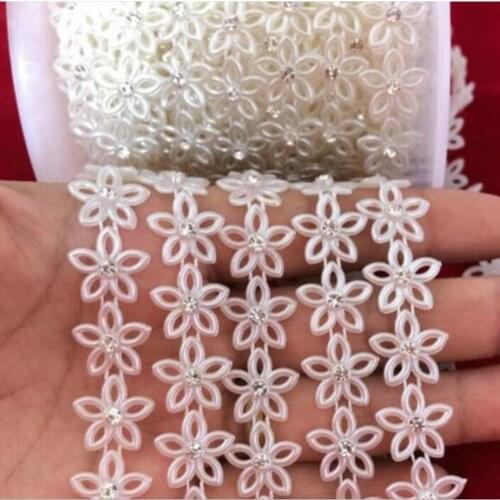 1YD Width:3.3mm Thickness:15mm Width Beige Pearl flower Rhinestones Chain Trims Applique Sewing Flatba