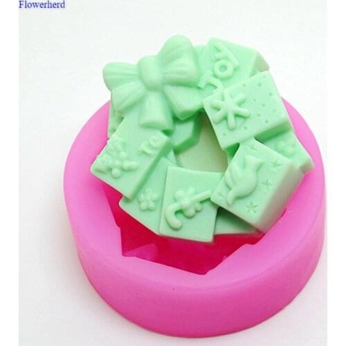 Christmas Wreath Bowtie Silicone Mould Handmade Soap Molds Christmas Soap Mold Fondant Cake Mold DIY Chocolate Biscuit Mold