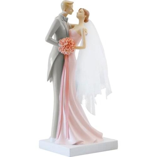 Wedding Anniversary Gift Lovers Statue Ornament Home Decoration Resin Crafts Couples Statuette Desk Decor