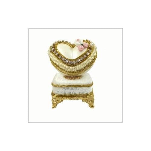 The European royal carved Musical Jewelry Box wedding gift for Valentines Day Christmas for the Qixi Festival high-grade girlfr
