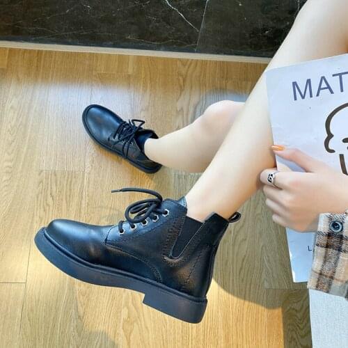 Spring Thick Heels Motorcycle Boots Female Winter Handmade Solid Black Leather Martin Boots Women Ankle Boots Warm Footwear