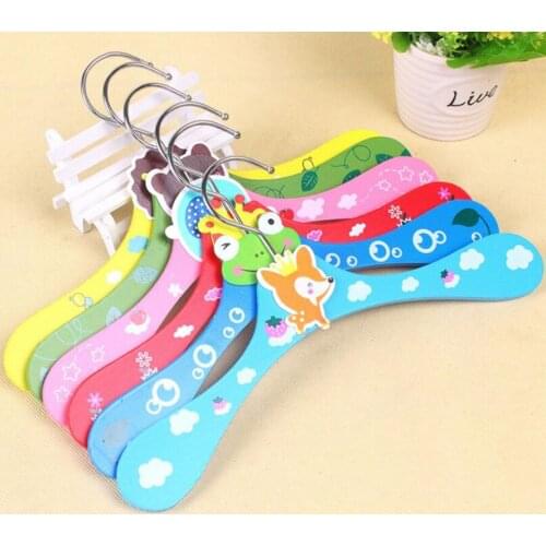 100pcs New Cute Cartoon Animals Wooden Kids Clothes Hanger Baby Children Hanger 6 Styles DHL Free shipping