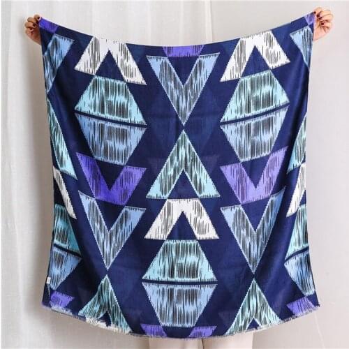 2021 Luxury Autumn and winter women print tourism sunscreen silk scarves Fashion Flower seaside quality Cotton and linen shawl