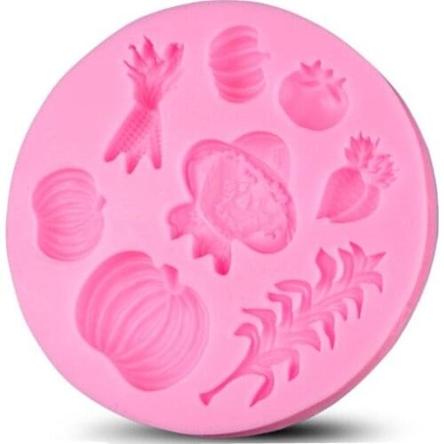 New Farm Pumpkin Farmer Chocolate Candy Jllo 3D Silicone Mould Cartoon Figre/cake Tools Mold Sugar Craft Cake Decoration D207