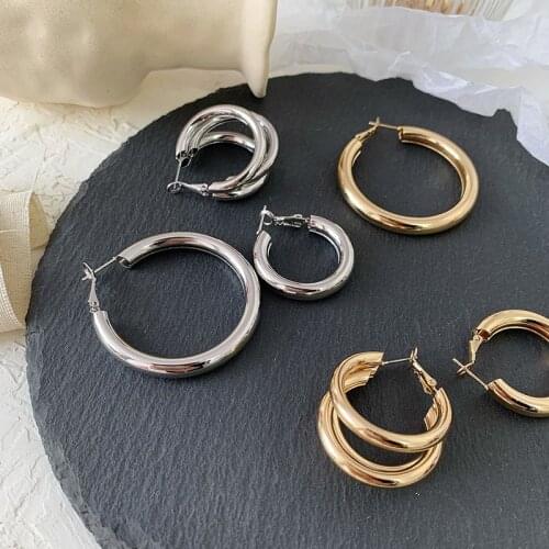 Charm Women Simple Metal Round Shape Hoop Earrings Gold/Silver color Hanging Ear Circle Earrings Jewelry Party Gift