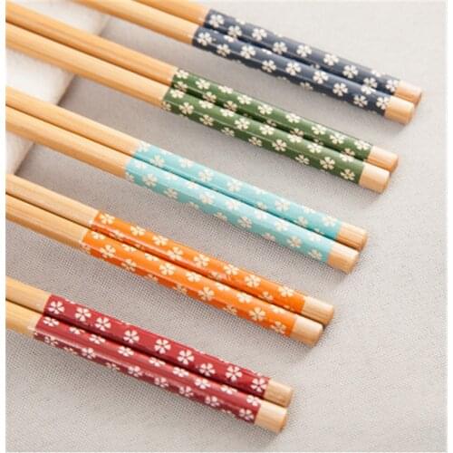 1 Pairs Reusable Chinese Classic Wooden Chopsticks Traditional Vintage Handmade Natural Flower Bamboo Chopsticks Sushi Tools