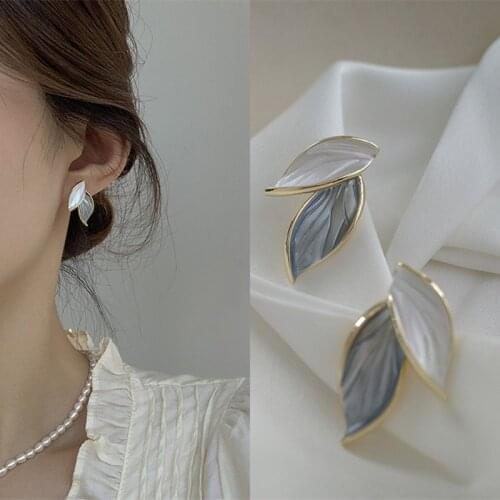 New Arrival Metal Trendy Summer Fresh Lovely Sweet Grey Leaf Dangle Earrings for Women Fashion Jewelry Gifts