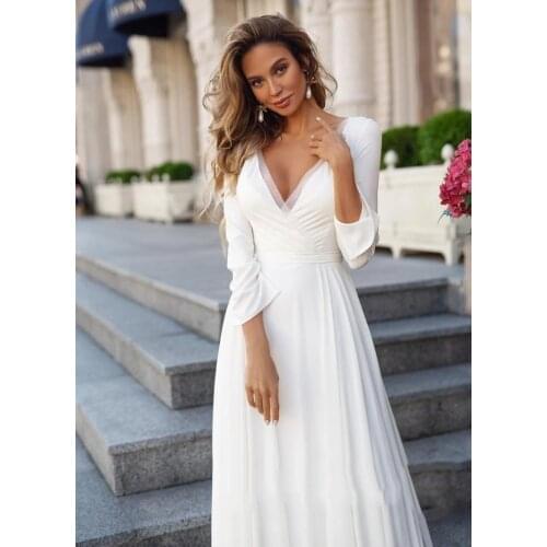 European and American White Simple Long Sleeve Wedding Dress 2021 Bohemian Wedding Dress V-neck Long Wedding Dress XL Retro Bohe
