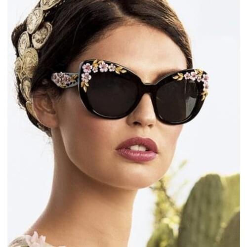 Charming 3D Flower Cat Eye Sunglasses Women Fashion Luxury Brand Butterfly Eyewear UV400 Ladies 2021 New Designer Shades