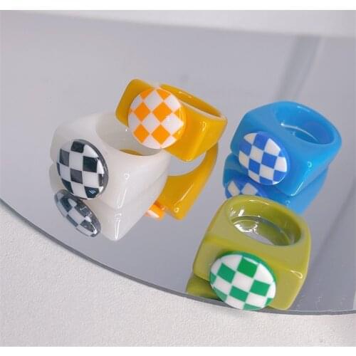 New Ins Cute Round Geometric Lattice Resin Ring Simple Color Geometric Resin Ring For Women Girls Fashion Jewelry Gift