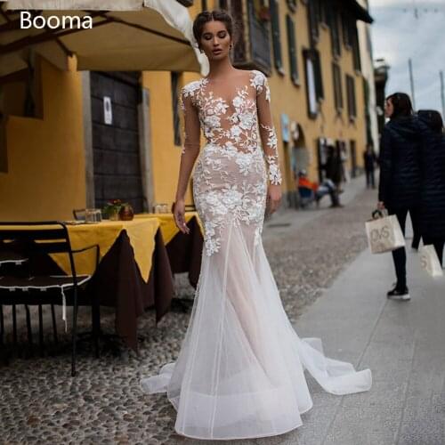Booma V-Neck Mermaid Wedding Dresses Lace Appliques Long Sleeves Trumpet Bride Dresses Illusion Buttons Back Tulle Bridal Gowns
