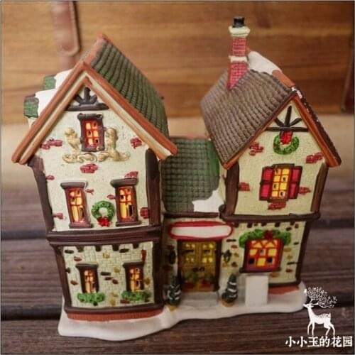 European Style Handmade Building Model Ceramic Ornaments Fashion Creative Gift Special Home Living Room Decoration