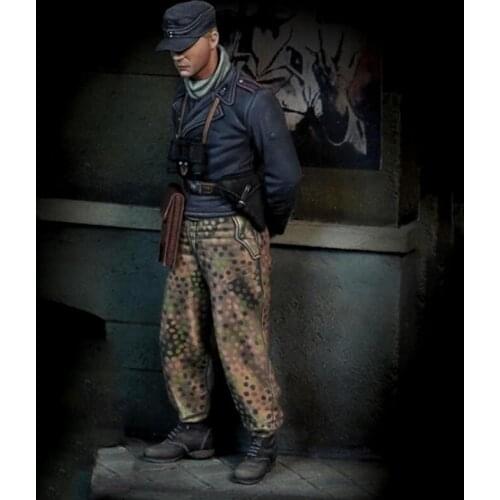 Self-assembled New Unassembled 1/35 ancient officer man stand Resin Figure Unpainted Model Kit