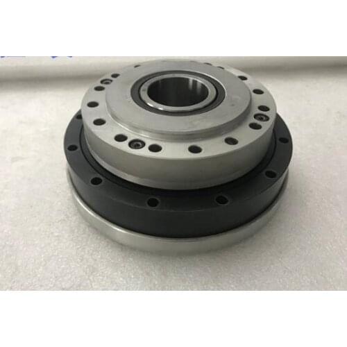 Reducer SHF-32-80 speed ratio 1:80 hollow 36mm , used in good condition . 80% appearance new , good working , free shipping