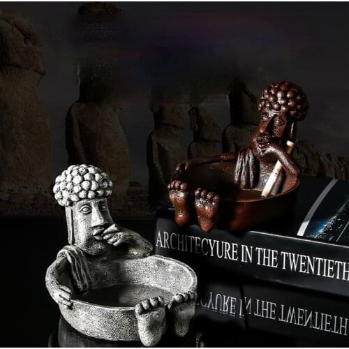 Barefoot Portrait Stone Man Bathing Moai Ashtray Living Room Decoration Ashtray Gift