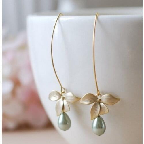 2021 Wholesale New Fashion Temperament Bowknot Leaf Drop Pearl Earrings Simple Art Jewelry