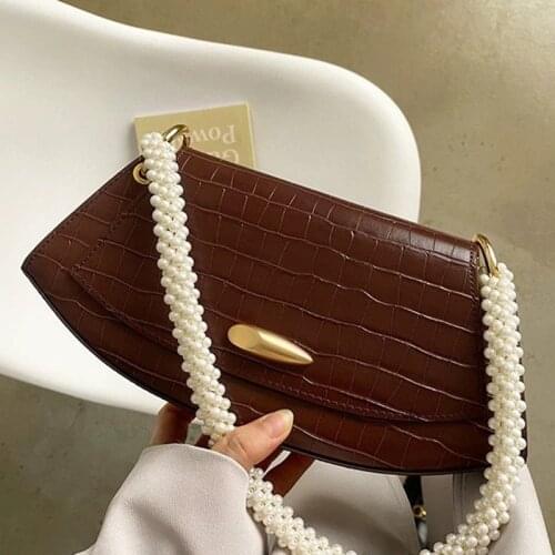 New Design French Retro Crocodile Pattern Underarm Bag Fashion Pearl Chain Baguette Bag For Woman 2021