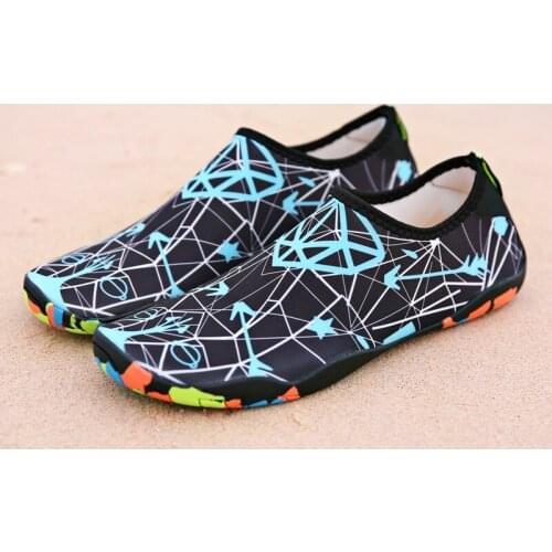 New Beach Water Shoes Quick-Drying Swimming Aqua Shoes Seaside Slippers Surf Upstream Light Sports Water Shoes Sneakers 5z