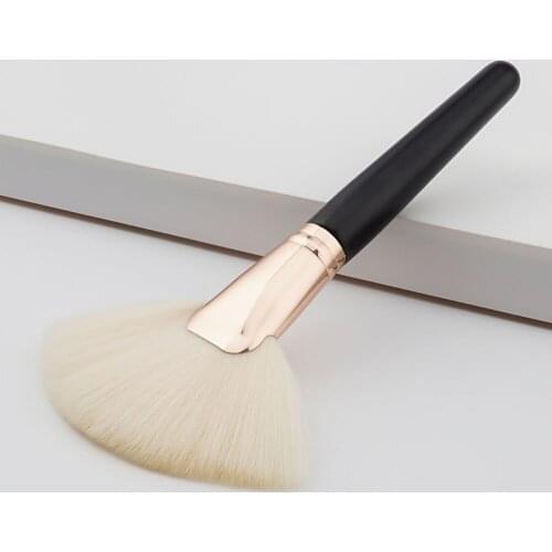 Makeup Brushes Makeup Large Fan Goat Hair Blush Face Powder Foundation Cosmetic Brush Makeup Brushes Freeshipping