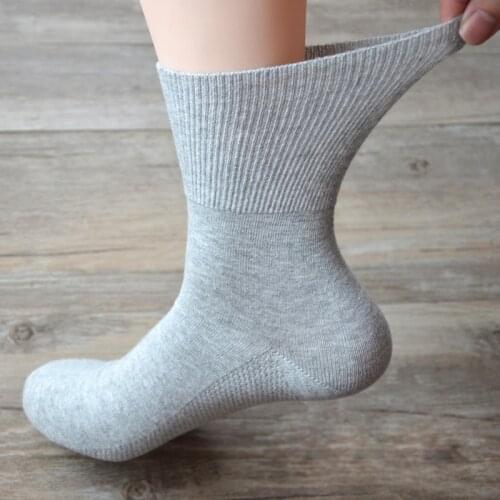 4 Pair Diabetic Socks for Diabetics Hypertensive Patients Prevent Varicose Veins Unisex Loose Mouth Sock Bamboo Cotton Material