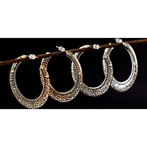 Womens India Retro Round Gold Carved Stud Earrings Handmade Antique Silver Color Tribal Jewelry Boho Hippie Pakistani Thailand