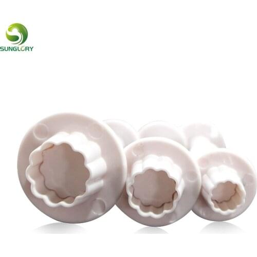 Plastic 3PCS Mini Flower Cookie Cutter Icing Sugarcraft Decor Plunger Cutter Flowers Cookie Mold Cake Decoration Baking Tools