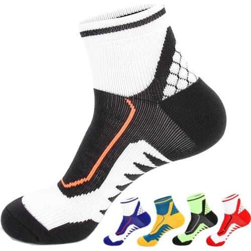 Running Socks Sports Basketball Football Cycling Men Women Anti Slip Breathable Wicking Thick Black Seamless Athletic Socks