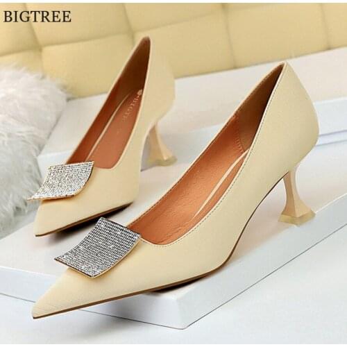 Women Soft Leather Cat Heels 6cm Shoes Elegant Pointy Toe Metal Crystal Buckle Woman Pumps Sexy Slim Banquet Ladies Office Shoes