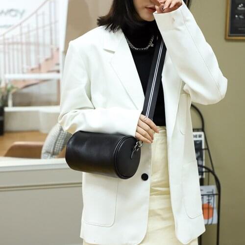 Chuwanglin Genuine Leather Shoulder Bag Fashion Single Shoulder Messenger Bag Casual Cylinder bag Crossbody Bag 4020941