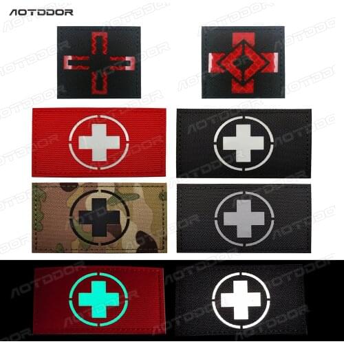 1pc Army Tactical Medical Rescue Velcros Red Cross Patches MEDIC EMT Military Embroidered Outdoor Bag Reflective Stickers Badges