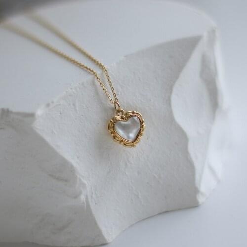 DAVINI Sweet Shiny Heart Pendant Necklaces Trendy Titanium Clavicle Chain Necklace For Women Girl OL Jewelry MG502