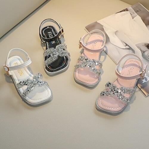 Girls Sandals Summer 2021 New Childrens Shining Rhinestone Princess Shoes Korean Baby Soft Sole Open Toe Shoes Flats Fashion