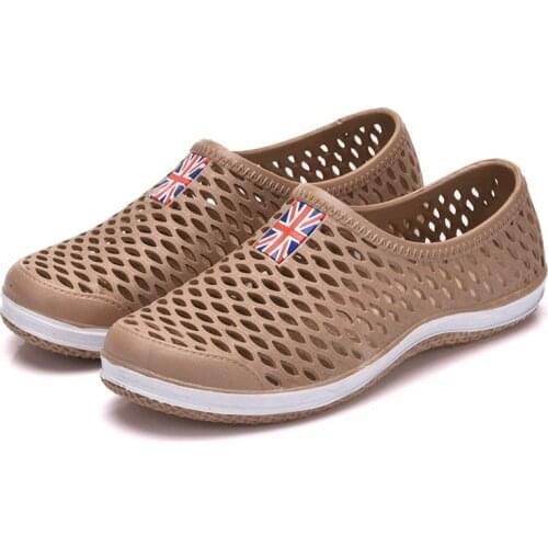 Sandals Unisex Clogs Garden Shoes Light Slip-on Jelly Shoes Slippers Women Men Beach Water Shoe Soft Flat Platform Sandals