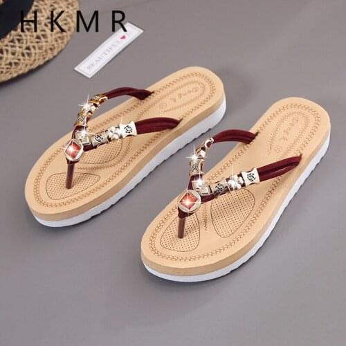 New style Summer Flip Flops Flat Sandals Women Flat Flip Flops Sandals Slippers Beaded Rhinestones Lazy Drag Beach Shoes Sandals
