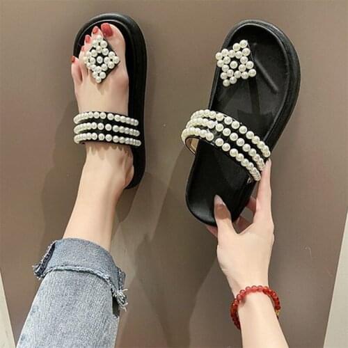 Summer shoes for women flip flop pearl slippers 2021 new fashion new loafers designer Rubber Beach casual black platform White
