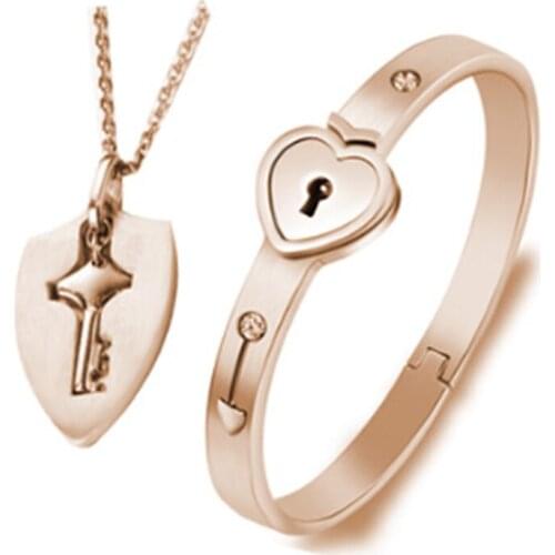 Vanity Love Lock Set Titanium Steel Bracelet Necklace Set Couples Bracelet Necklace Holiday Gift LL@17