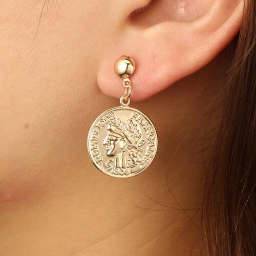 Korean Earrings Gold Metal Earrings Coin Geometric Stud Earring Trendy Alloy Simple Stud Aretes Femme Mujer Fashion Jewelry 2021