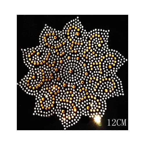 2pc/lot Golden white flower iron on transfer design hot fix rhinestone motif designs hot fix applique patches for shirt