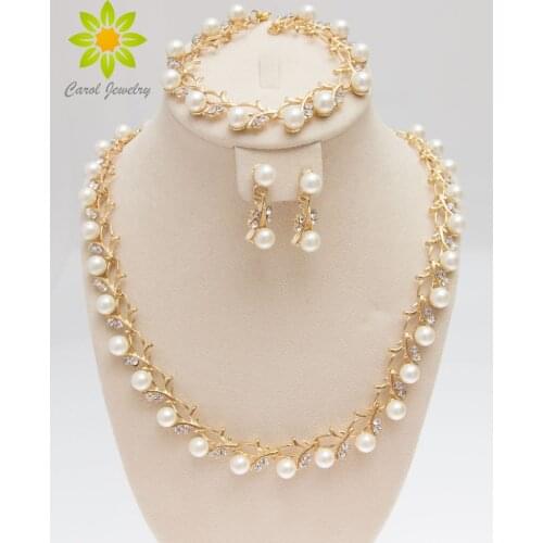 Free Shipping 2020 Classic Imitation Pearl Gold /Silver Plated Clear Crystal Party Gift Fashion Costume Pearl Jewelry Sets