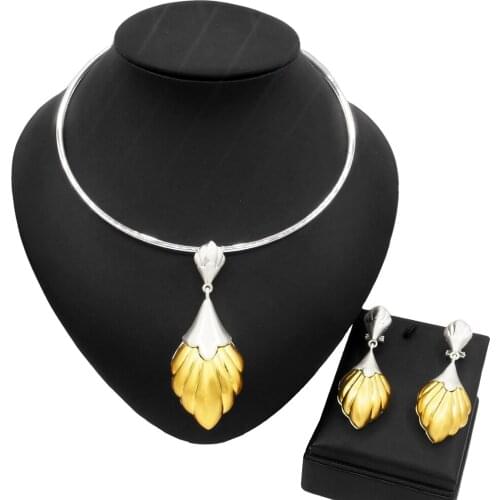 Yulaili High-quality Unique Petal Silver-Plated Necklace Jewelry Set and Dubai Noble Womans Girls Party Jewelry Sets Wholesale