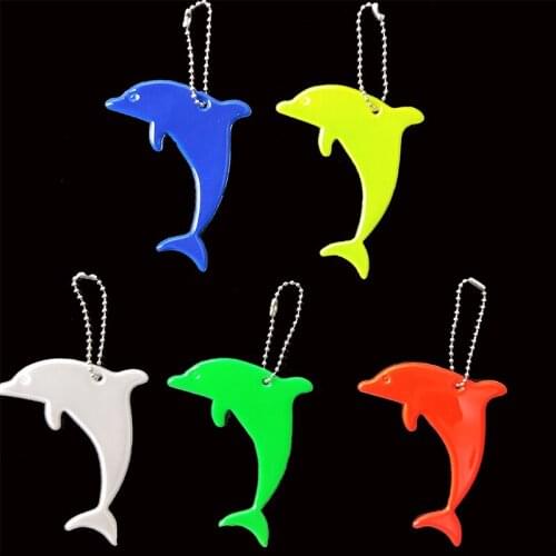 Wholesale 100pcs Animal Dolphin Reflective keychain bag pendant accessories High visibility keyrings for traffic visible safety